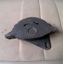 Support moteur Fiat 900