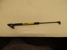 Verin de hayon / de capot Toyota YARIS II