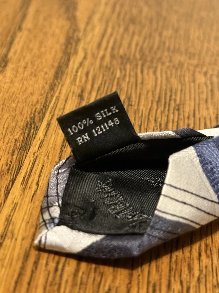 Corbata de Seda J. Garcia – “Objetos Aztecas” – Colección 53 – 100% Seda Foto 2 de 3