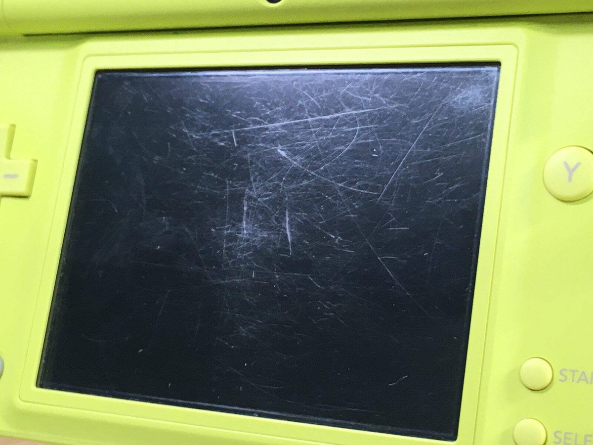 LG3739 Plz Read Item Condi Nintendo DSi DS Lime Green