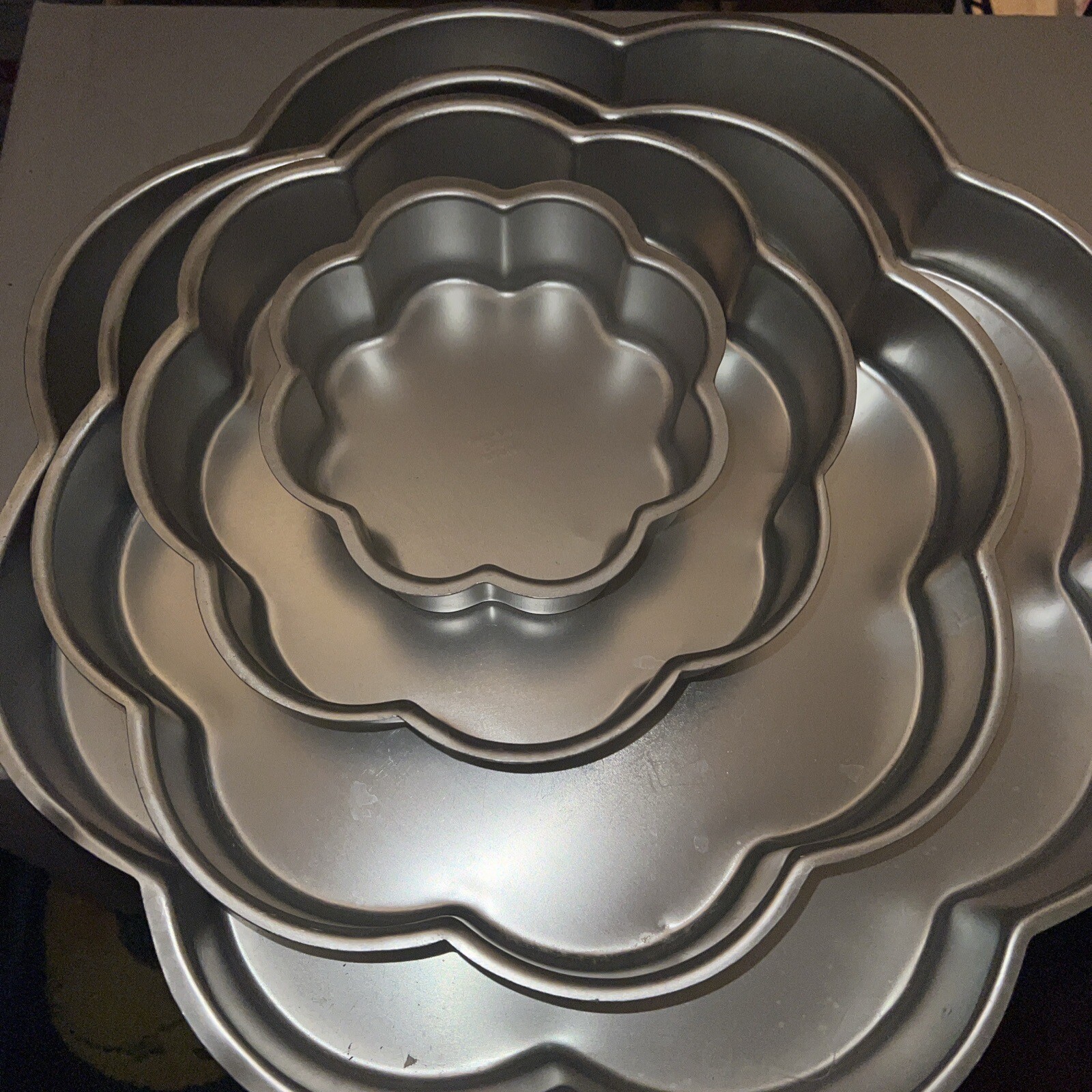 Vintage Wilton Cake Pan Set Flower Petal 14"12"9"6" Kitchen Baking