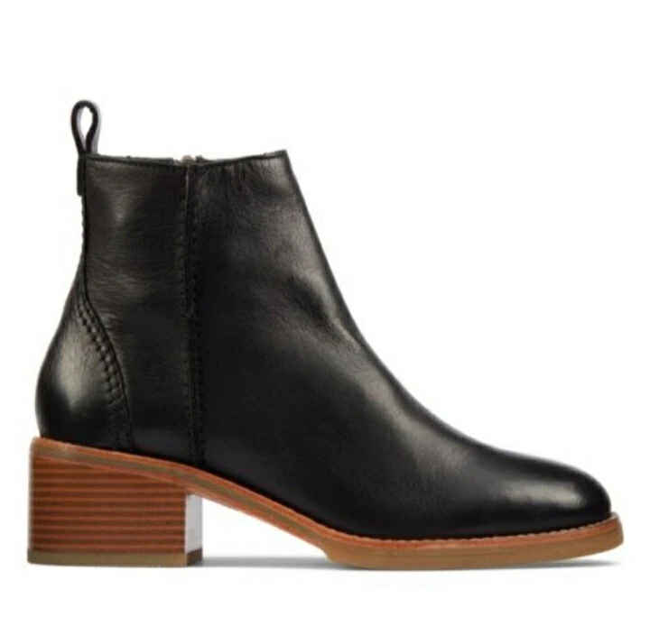 Clarks boots nz hot sale