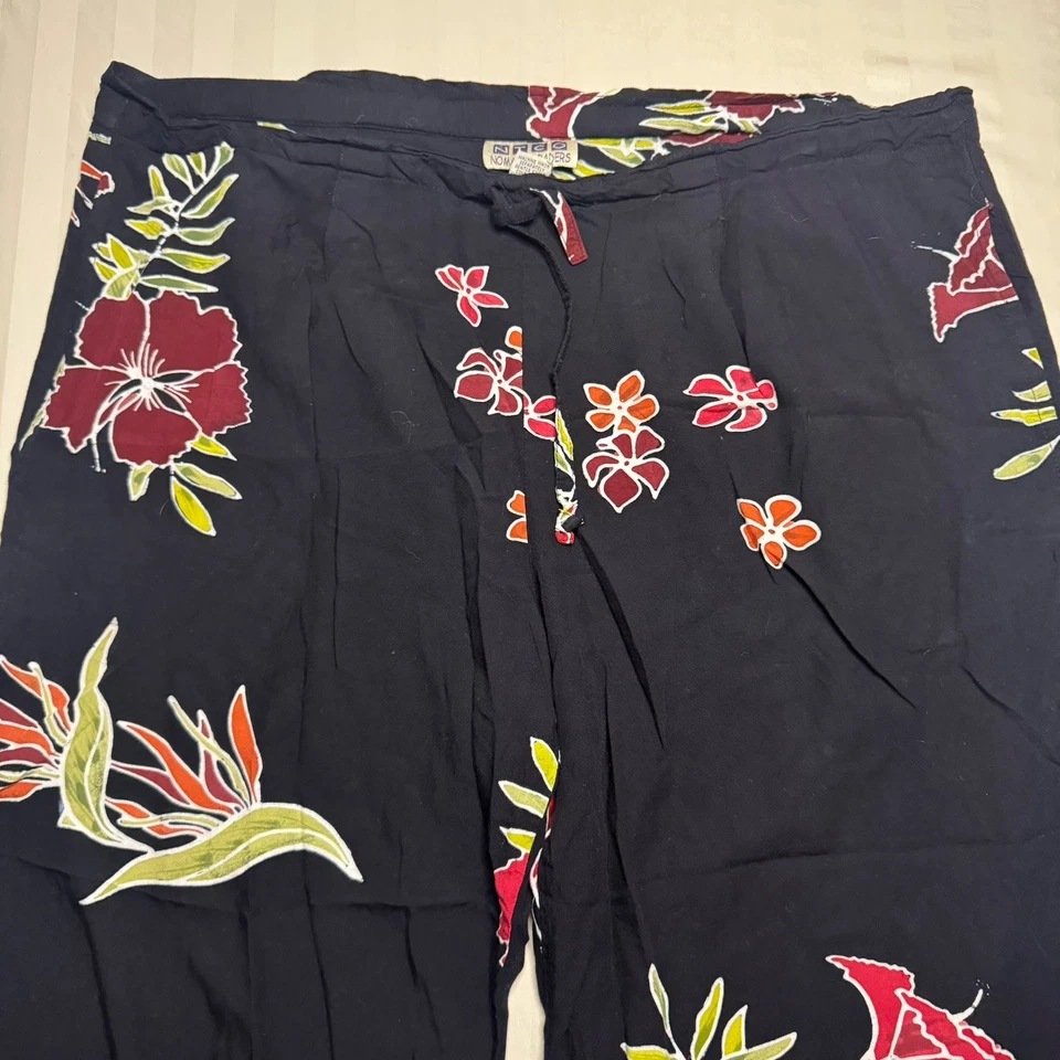 Pantalones Nomadic Traders para mujer L tropical floral pierna ancha tirar de rayón recortado playa Foto 2 de 4