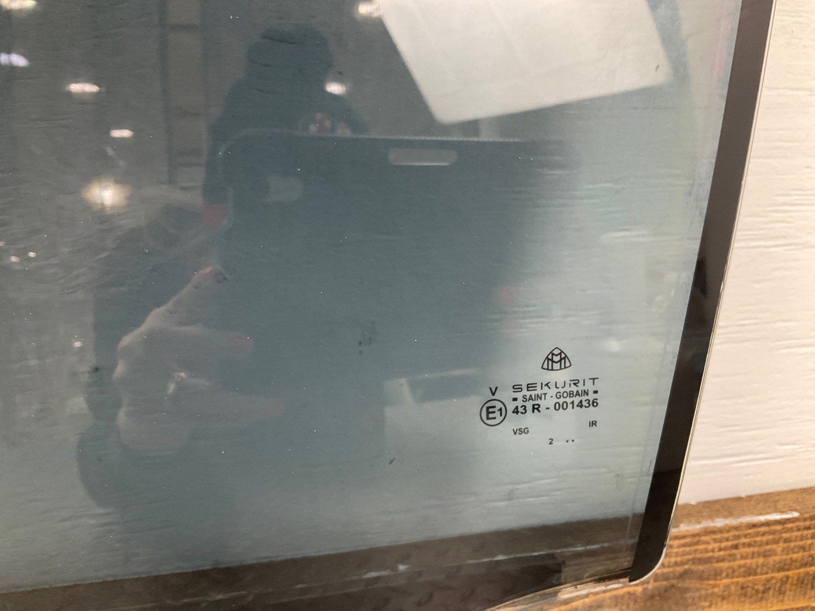 Maybach 57 2008 REAR+LEFT Door glass