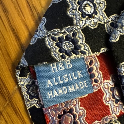 Haines & Bonner of London Hand Made All Silk Necktie - Blue Silver Geometric - Picture 7 of 9