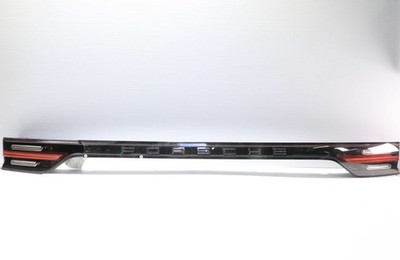 2019-2023 Porsche Cayenne Lift Gate LED Center Tail Light OEM 9Y0-945-081-AE