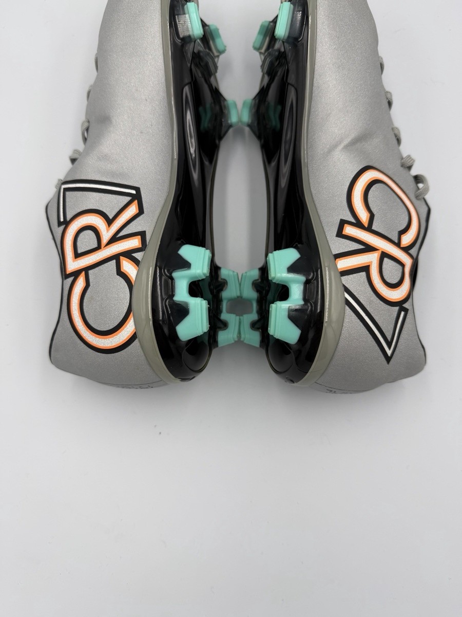 Nike Mercurial Veloce CR7 FG Silver Football Cleats Soccer  display picture 1