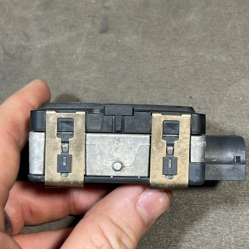 2018-2022 Honda Accord Front Cruise Control Radar Sensor 36801-TVA-A17 OEM - Image 4 of 4