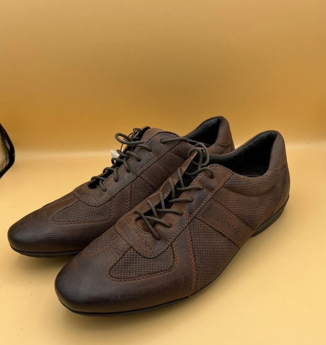 Geox top symbol brown