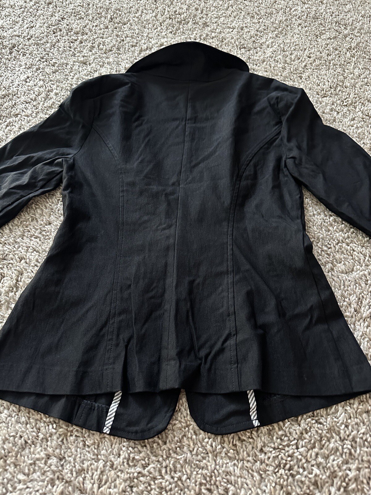 Papaya Basic Solid Black Roll Sleeve Single Butto… - image 13