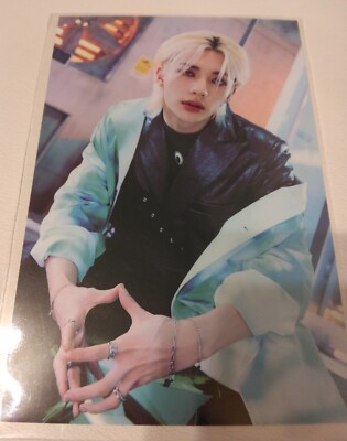 STRAY KIDS Hyunjin MANIAC Seoul Special Photocard + Can Badge Set