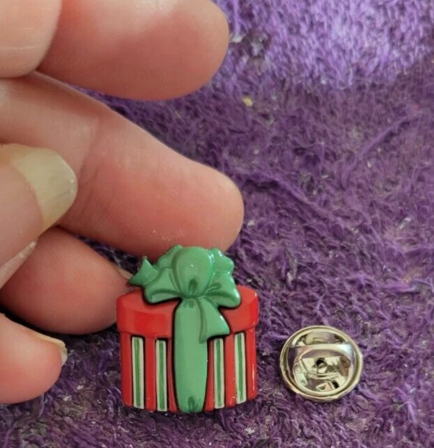^ Prendedor de solapa Tie Tack regalos de Navidad - divertido - ¡perfecto para la temporada! Foto 2 de 4