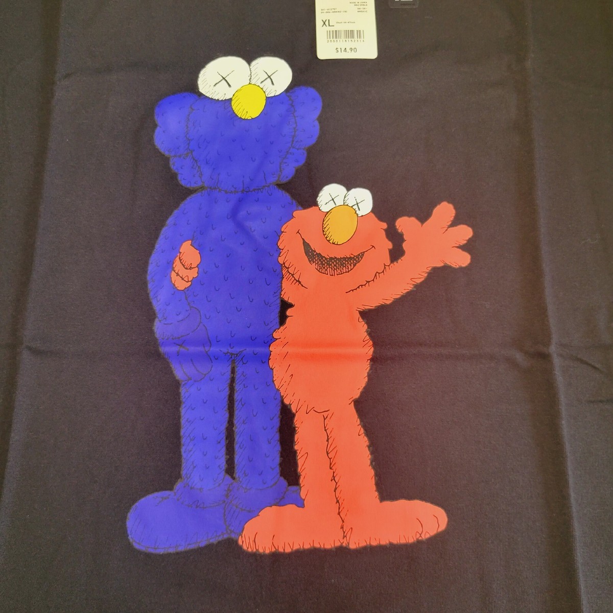 KAWS X UNIQLO X SESAME STREET BFF ELMO T-SHIRT MEN'S SIZE XL BLACK