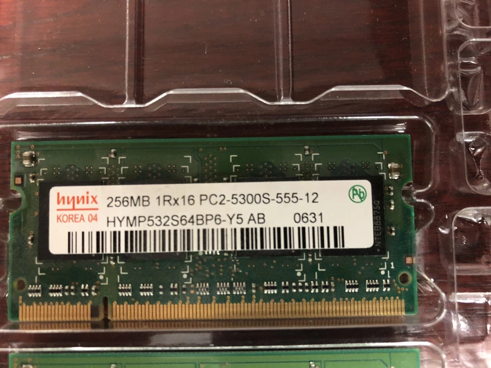 Hynix 512Mb (2 x 256MB) RAM 1Rx16 PC2-5300S-555-12 Foto 2 de 2