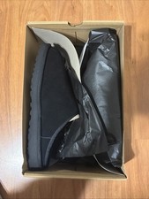 UGG CLASSIC SLIP-ON MEN SLIPPERS BLACK SUEDE US 11 /UK 10 /EU 44