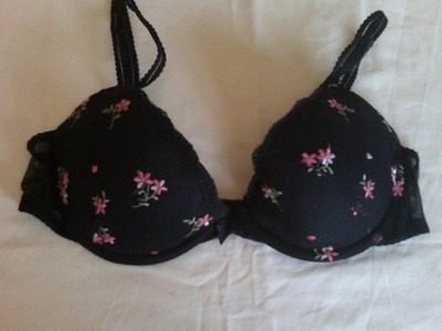 H&M hübscher bestickter Bügel BH UK 34B USA 34B EURO 75B Frankreich 90B