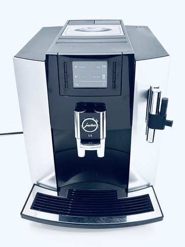 JURA E8 Platin Kaffeevollautomat  DEFEKT (Undicht)