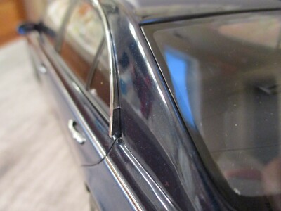 Rare AUTOart Maybach 57 Luxury Sedan 1:18 Dark Blue 2 Tone