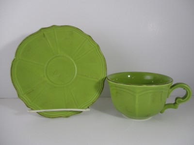NIDERVILLER MAINTENON GREEN PATINE VERT CUP & SAUCER 2 3/8''- 0909D