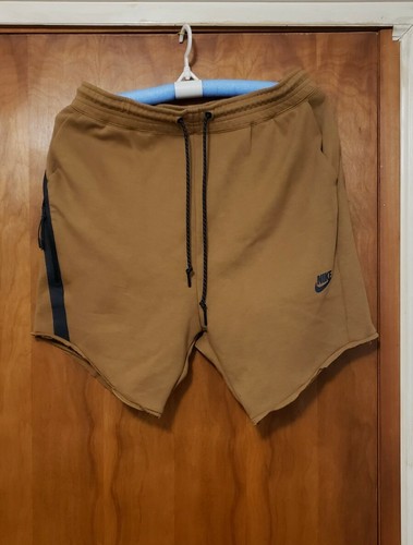 Nike khaki cotton half pants, size : XL 