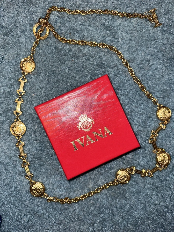 Collar largo Ivana Trump Foto 3 de 4