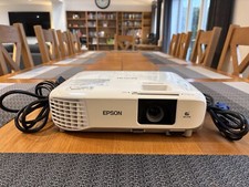 Epson EB-S39 Home Cinema Projector HDMI 3,300 Lumens SVGA Only 16 Hours Used