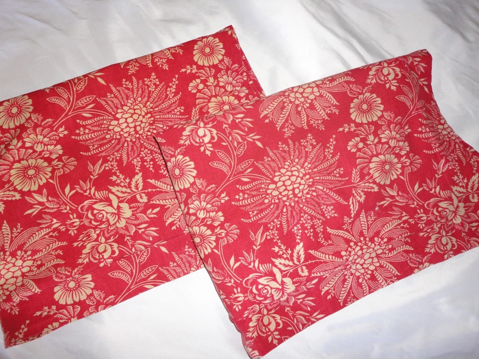 RESTORATION HARDWARE RED & TAN PAISLEY FLORAL (3) STANDARD PILLOW SHAMS 20X28 - Image 2 of 4