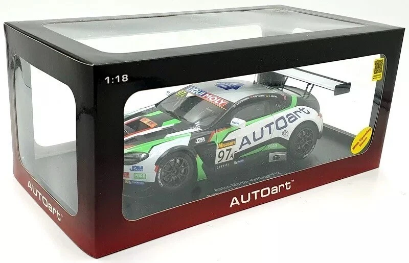 Model Car Aston Martin V12 Vantage race car diecast Bathurst Auto Art 81506 1:18 - Image 3 of 4