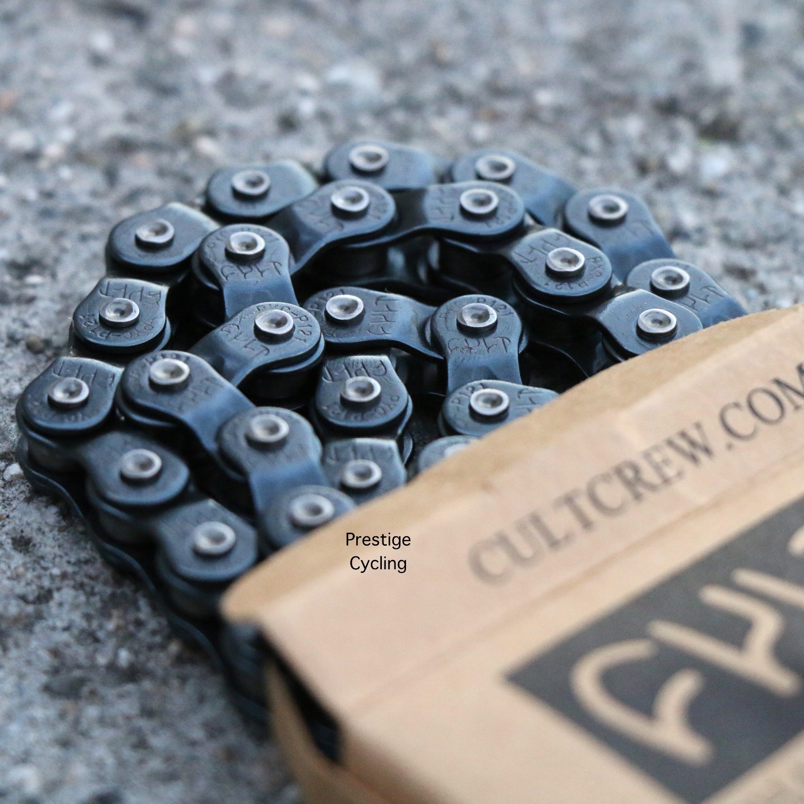 CULT BMX 121 HALFLINK 1 8 BICYCLE CHAIN 85 LINKS BLACK CHROME GOLD cult-bmx-121-halflink-1-8-bicycle-chain-85-links-black-chrome-gold