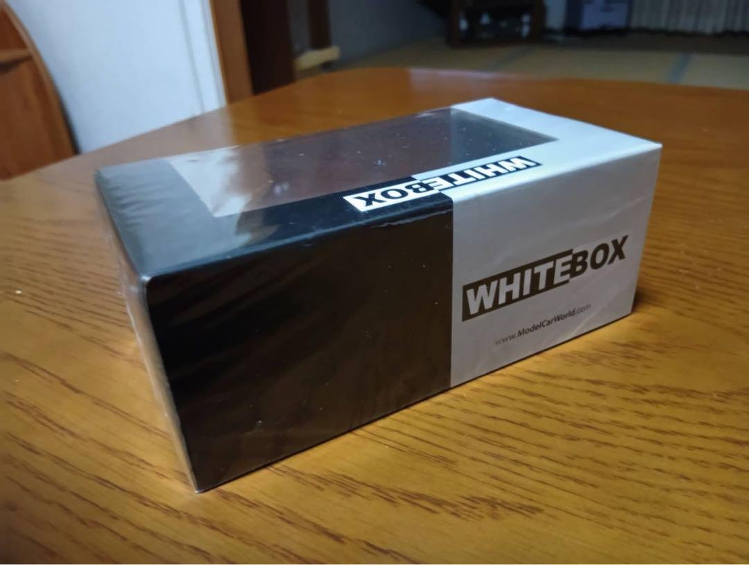 ホワイトボックス　ランボルギーニ　エボリューション1987年式　1/43 White Box Lamborghini Evolution 1987 Format 1/43 | eBay