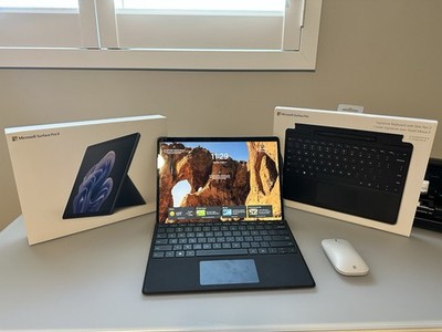 Microsoft Surface Pro 9 13'' (256GB SSD, Intel Core i5 12th Gen.,8GB)