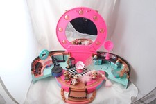 L.O.L. Surprise! Friseursalon mit wunderschönen Mini-Modepuppen