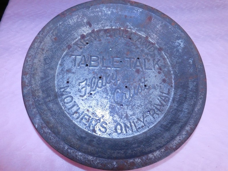 Table Talk pie New England TABLE TALK Flaky Crust  Metal Pie Tin-9 1/2" round