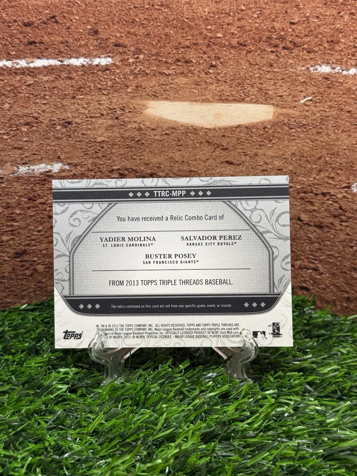 Camiseta Topps Triple Threads 2013 Yadier Molina, Buster Posey, Salvador Pérez/36 Foto 2 de 2