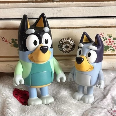 Bluey And Dad Bandit Heeler Beach Day Swimsuit Moose Figures Poseable Toys 3 