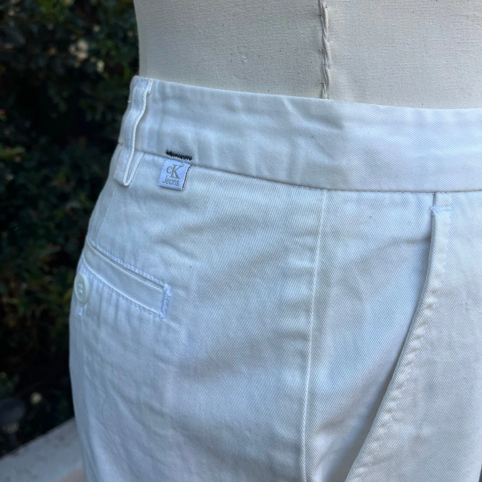 Pantalones cortos blancos vintage años 90 CK Calvin Klein Jeans 6 para mujer Foto 2 de 4