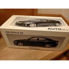 Lexus 2006 1/18 IS350 AUTOart Dark Blue