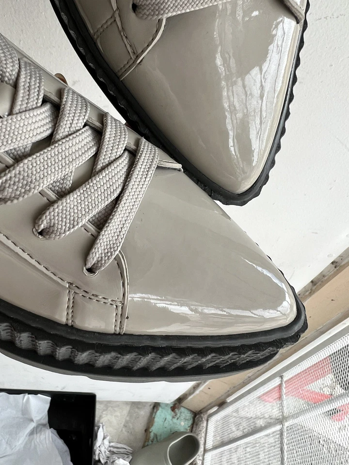 Puma Fenty por Rihanna Pointy Creeper Patente Paloma Gris 36627002 W Talla 8 Nuevo en Caja Foto 4 de 4