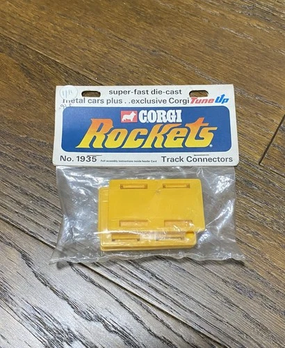 CORGI Rockets No.1935 TRACK CONNECTORS - Vintage Unopened Toy Car Race Accessory