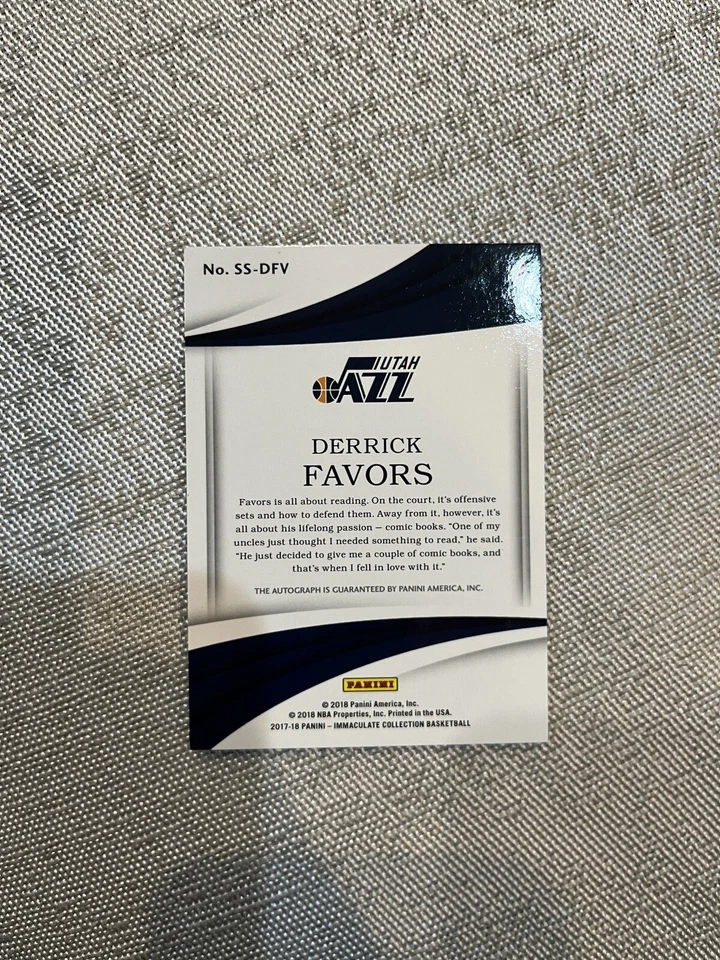 2017-18 Panini Immaculate Collection Derrick Favors Limited Mirror cardsign 40/99 - Imagem 2 de 2