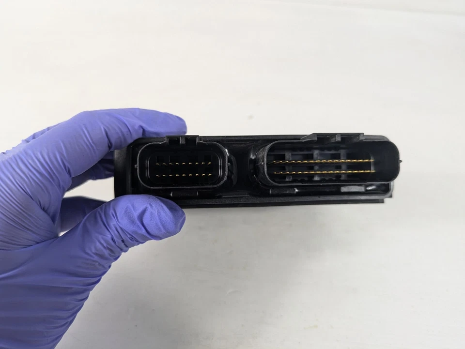 2005 - 2009 铃木大道 800 M50 VZ800 ECU CDI 电脑控制器单元 — 第 3/4 张图片