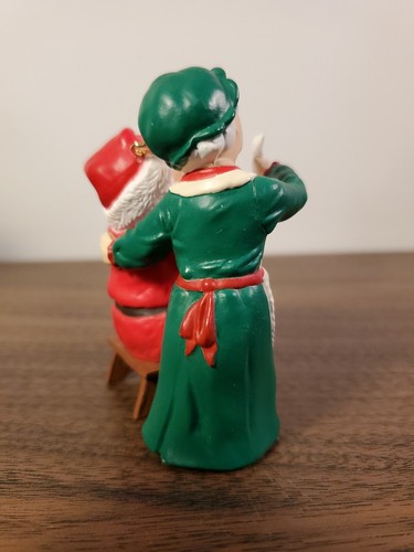 Hallmark Keepsake Ornament Checking His List 1991 6th in Series QX4339 - Picture 7 of 13