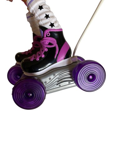 My Scene Barbie Roller Girls Kennedy Doll (No Remote R/C) 2007 Mattel VHTF - Picture 6 of 10