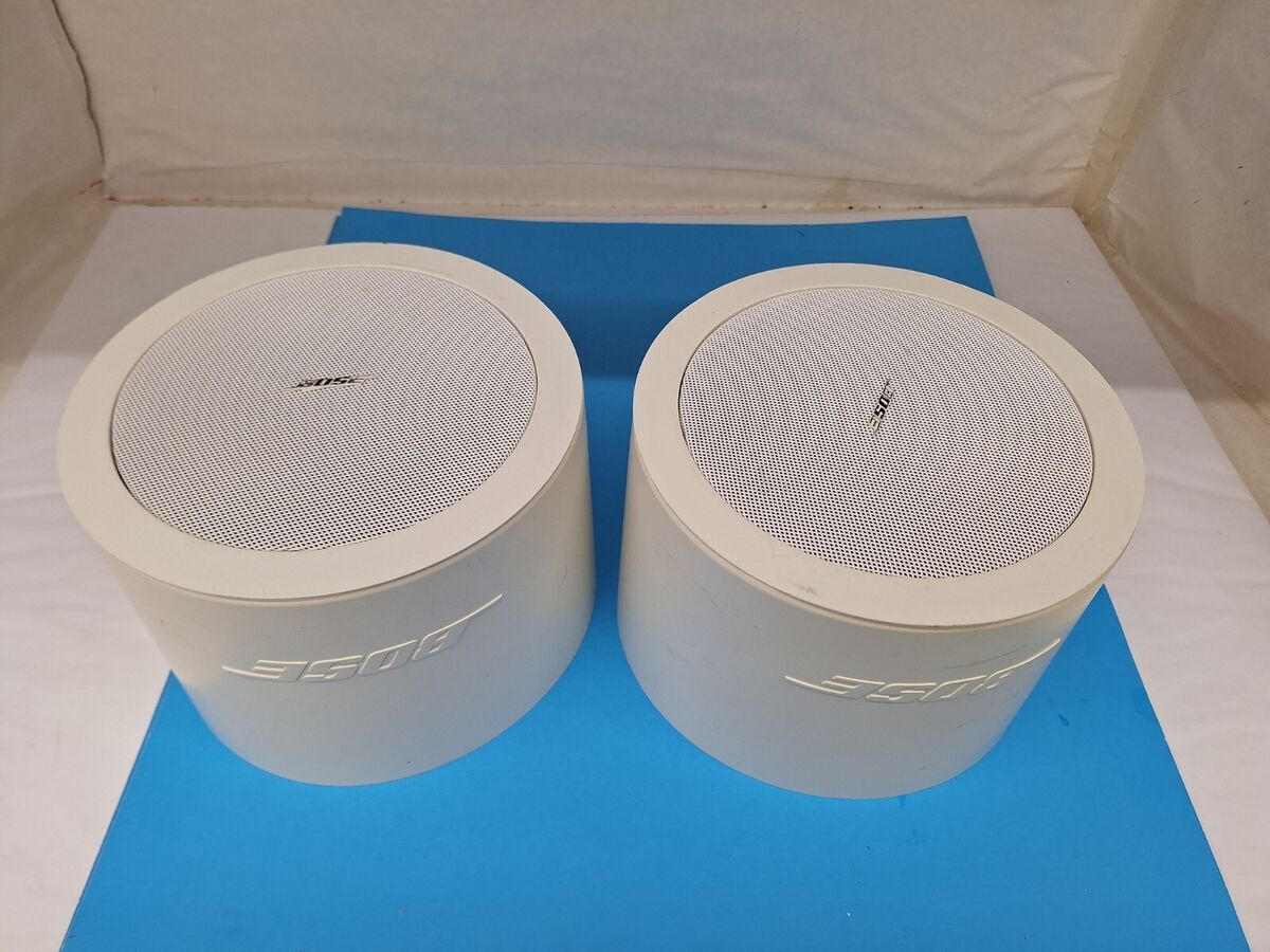 Bose FreeSpace DS 16F speaker with Pendant shroud White Pair Bose FreeSpace DS 16F speaker with Pendant shroud White Pair