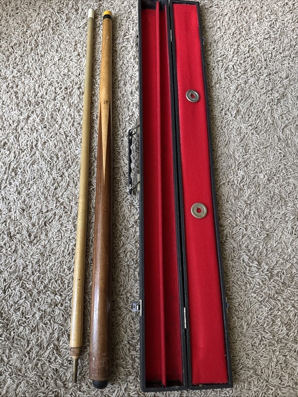 Vintage 2 Piece Pool Cue With Leather Case 58”, 17oz #17