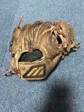 Brown Hardball Baseball Glove Used, Suitable for Professional Play