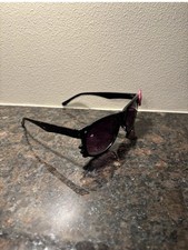 Hello Kitty Type Sunglasses Women Fashion Party Theme Classic Design