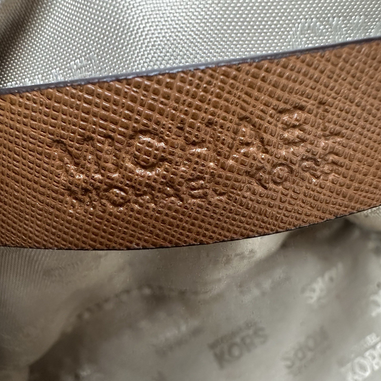 Michael Kors Hudson Medium Satchel in Saffiano Leather thumbnail 4