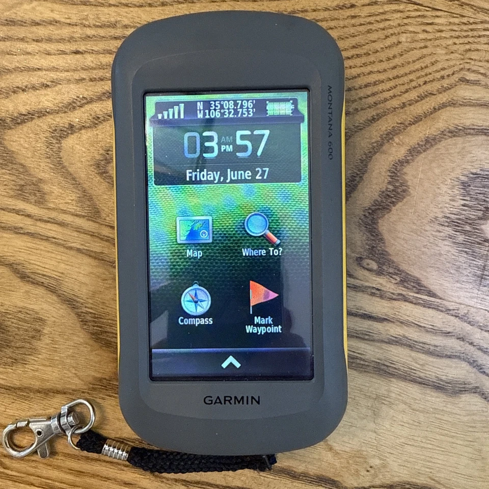 [MINT] Garmin Montana 600 Waterproof Hiking GPS Bundle w/ Battery and Case - Image 3 of 4