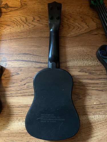 4 MINATURE GUITARS MULTI COLOR DIFFERENT TYPES - Picture 8 of 10